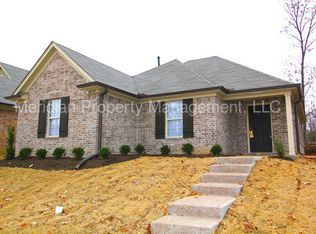 1039 Crayton Ridge Ct, Cordova, TN 38018