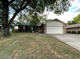 8914 S 30th St, Fort Smith, AR 72908