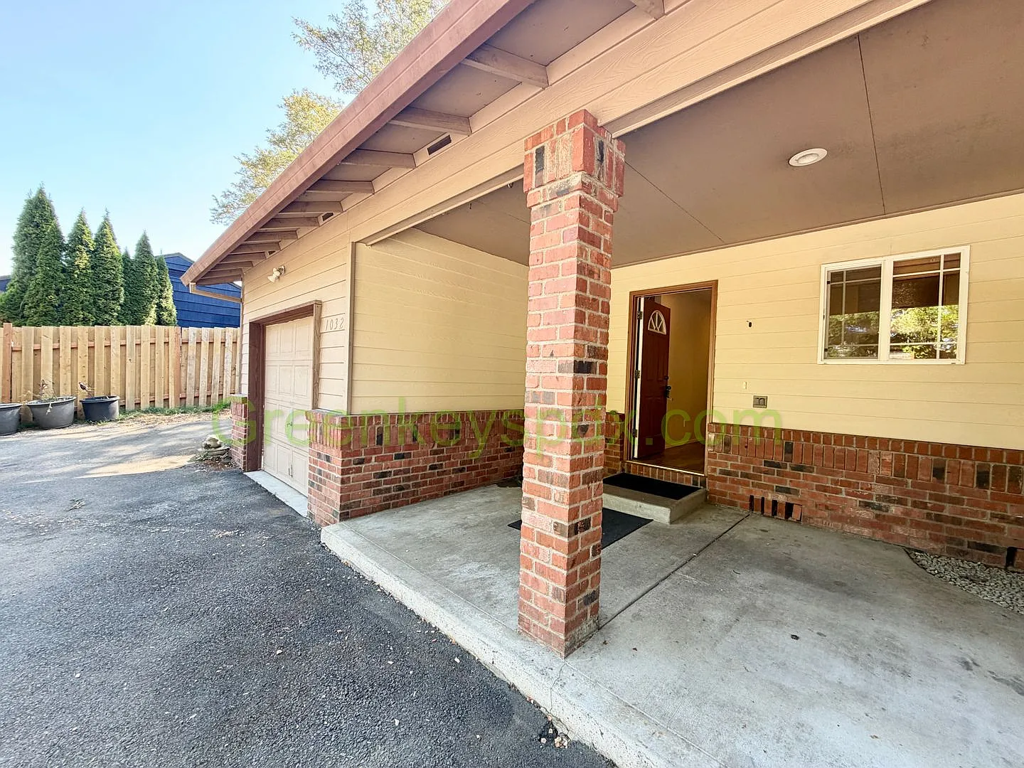 3-bedroom 2-bath Townhouse Near McMenamins Edgefield — Photo 3