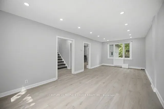 249 Burnhamthorpe Rd #-MAIN — Photo 11