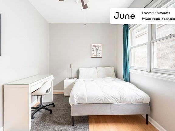 2nd image of 1536 N Claremont Ave APT 3A