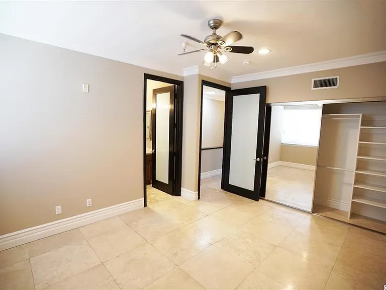 18245 Burbank Blvd #110 — Photo 17