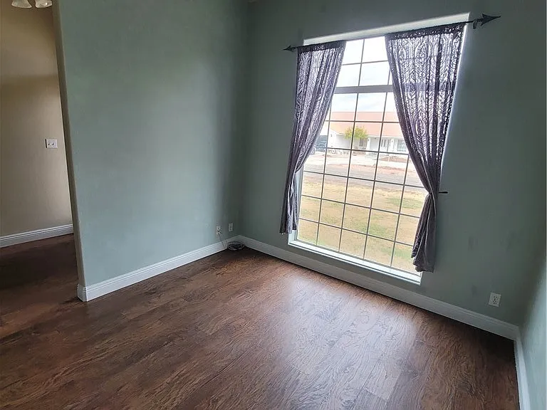 1951 Jim Haworth Ct — Photo 7