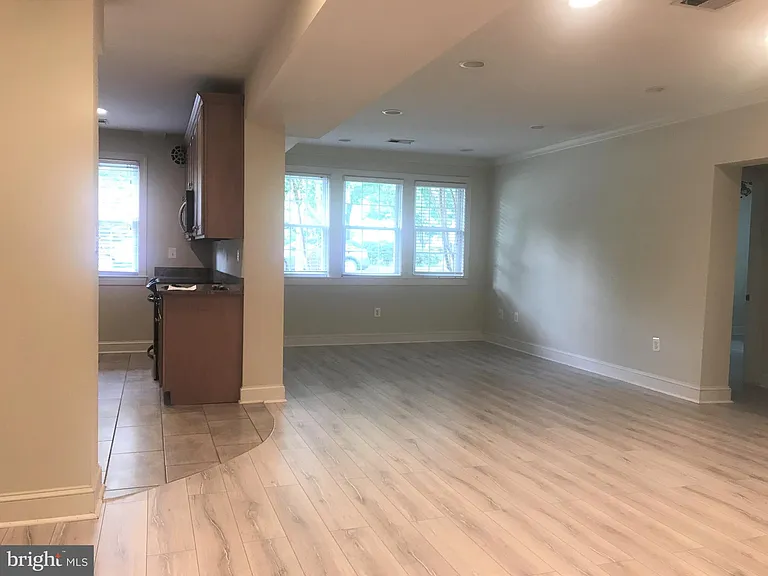 401 Commonwealth Ave #10B — Photo 27