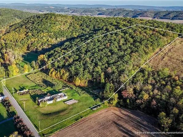 408 Dairy Rd, Tamaqua, PA 18252