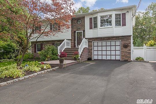 1st image of 38 Dillmont Dr