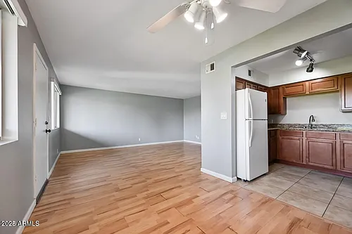 1702 W Tuckey Ln #212 Photo 1