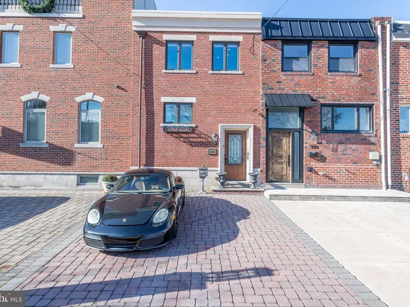 3174 S 18th St, Philadelphia, PA 19145