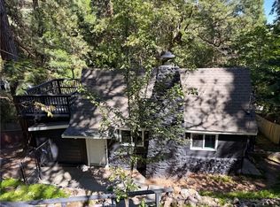 982 Oak Dr, Crestline, CA 92325
