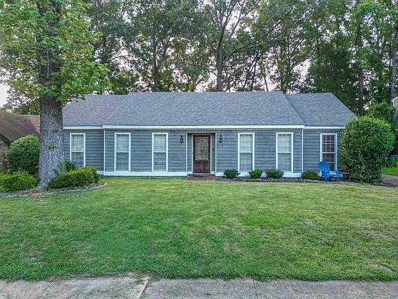 4th image of 9156 Gainsborough Dr