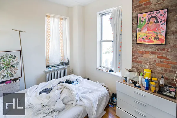 Rented by Highline Residential | media 63