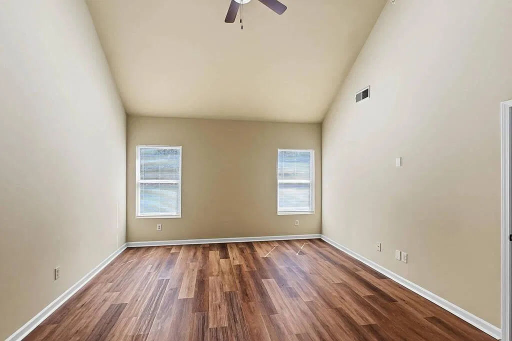 3 bed, 2.5 bath, 1454 sqft, $1,850 — Photo 4