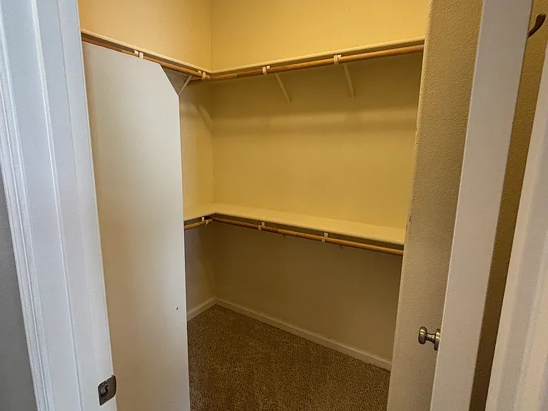 95 Talmont Cir — Photo 37