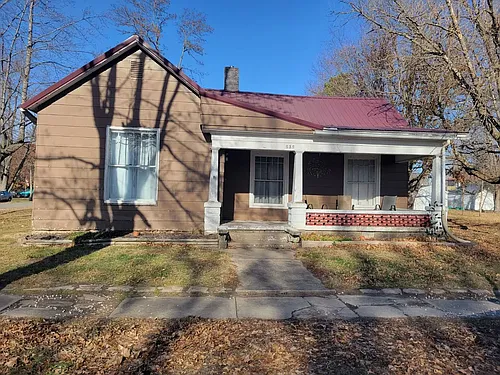 212 W 7th St Photo 1