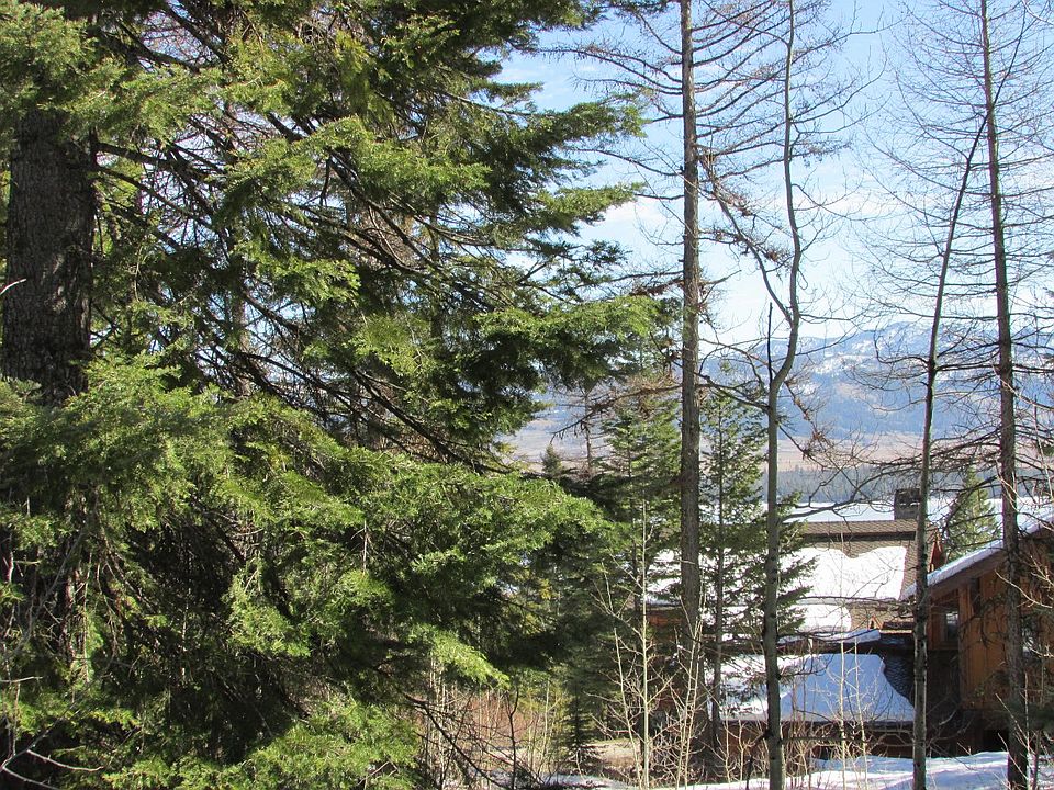1st image of 727 Whitewater Drive
