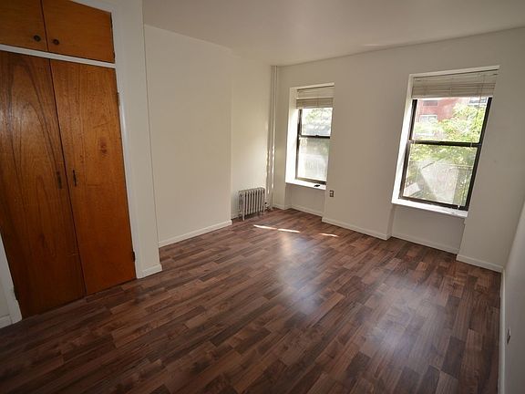 2nd image of 519 W 48th St #14Z