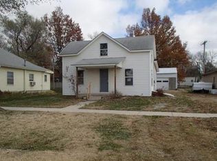 629 Locust St, Wellsville, KS 66092