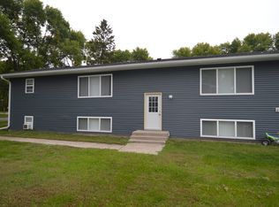107 Cottonwood St #6, Grand Forks, ND 58201