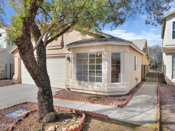 8201 N Midnight Way, Tucson, AZ 85741