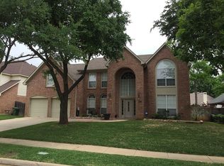 1910 Hartford Rd, Grapevine, TX 76051