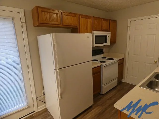 299 Indian Park Dr — Photo 4