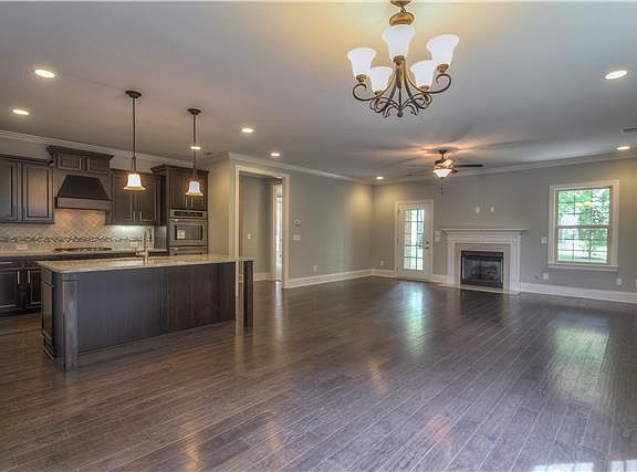 3rd image of 1068 Baxter Ln 1-lot 1