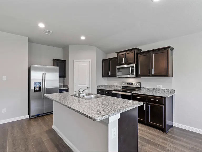 226 Seclusion Dr — Photo 16