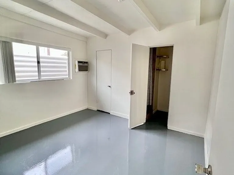 540 S Mountain View Dr — Photo 4
