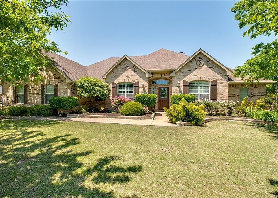 1st image of 645 Melody Ln