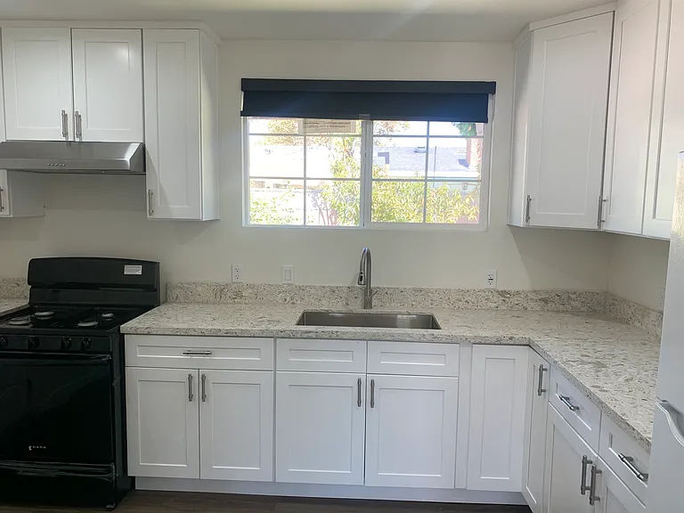 1905 N Bristol St — Photo 9