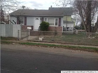 5 Bailey Place  image 1 of 10