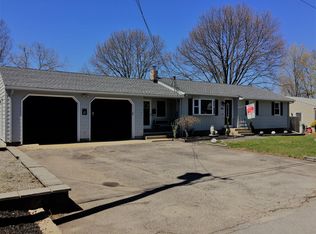 23 Broad St, Warwick, RI 02888