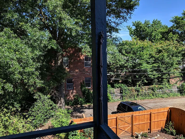 118 S. Colonial Avenue — Photo 7