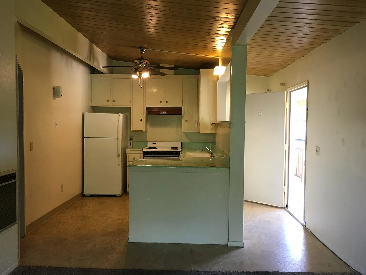 2 bed, $2,450 — Photo 2