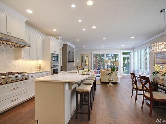 3rd image of 10232 NE 62nd St #B