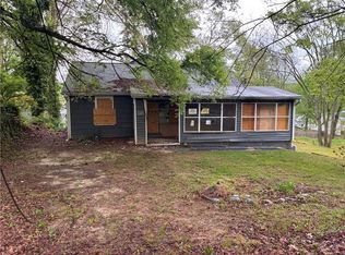 2387 Saint James Dr NW, Atlanta, GA 30318