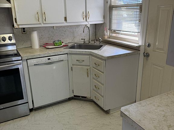 2nd image of 8611 262nd St