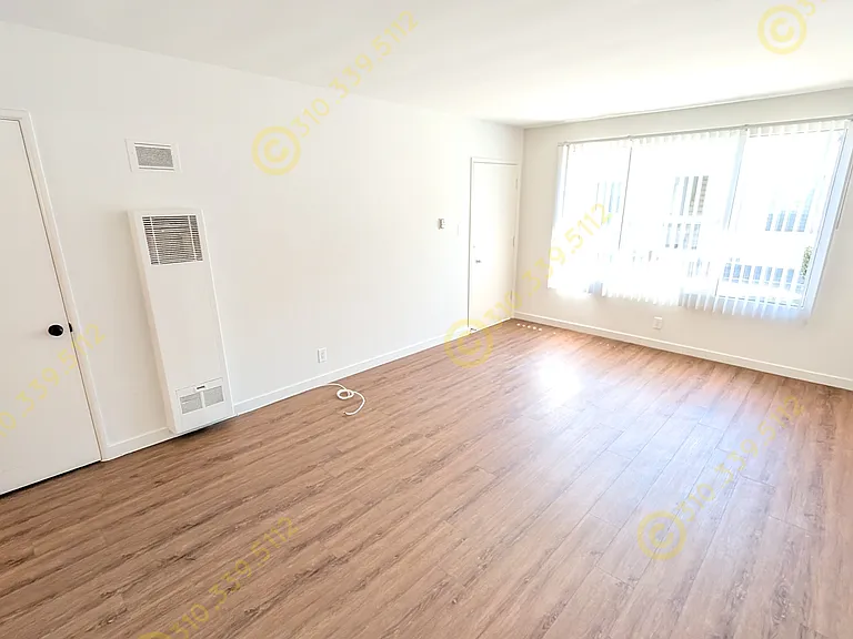 3743 Clarington Ave #1 — Photo 8
