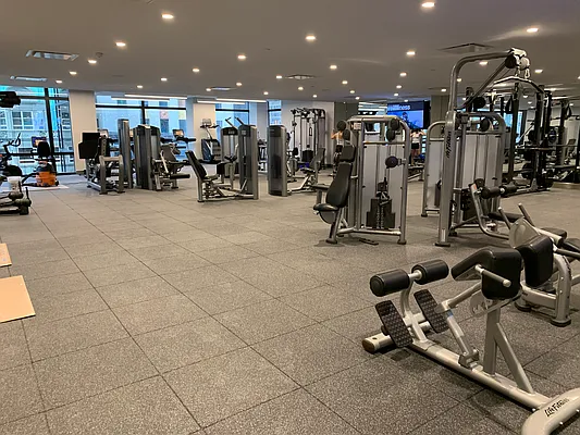 Rented by iAdvise Real Estate LLC | media 39