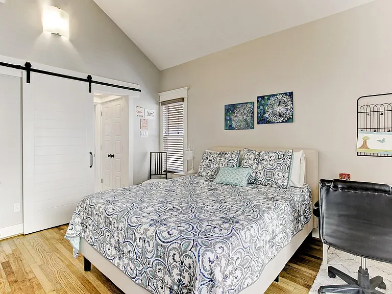 1537 Blair St — Photo 21