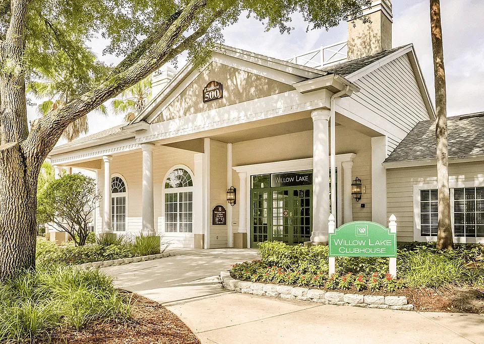 Willow Lake Apartments