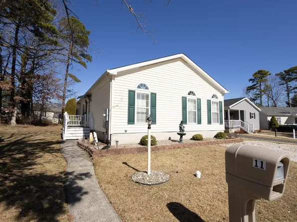 11 Elm Ct, Mays Landing, NJ 08330