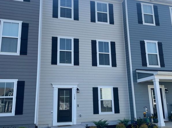 128 Colony Ave