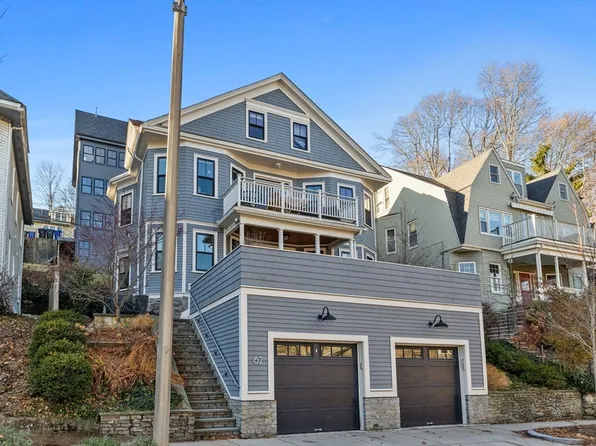 62 Atherton Rd #1, Brookline, MA 02446