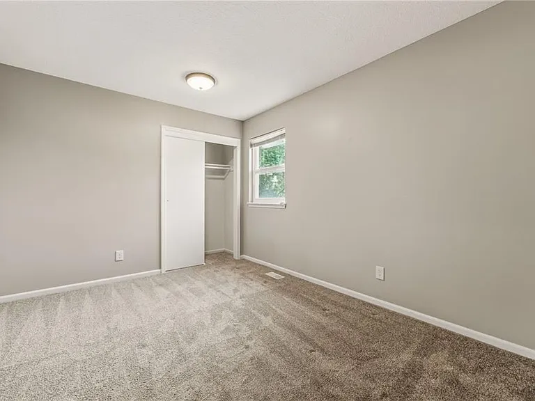 1225 E Cothrell St — Photo 12