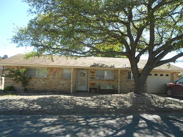 1st image of 107 Village Dr