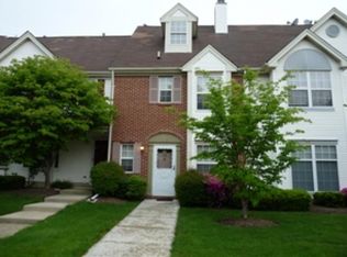 106 Daniel Ct, Kendall Park, NJ 08824