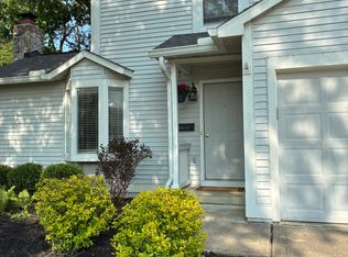 86 Chaucer Ct #86, Columbus, OH 43085