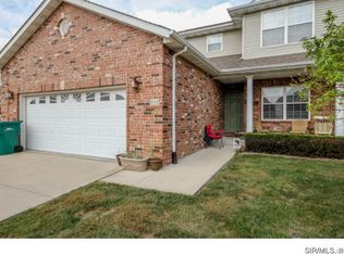 612 Granite Dr, O'Fallon, IL 62269