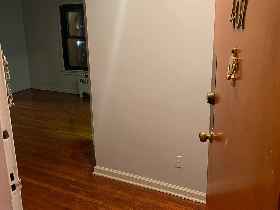 1st image of 425 Mount Prospect Ave #407A